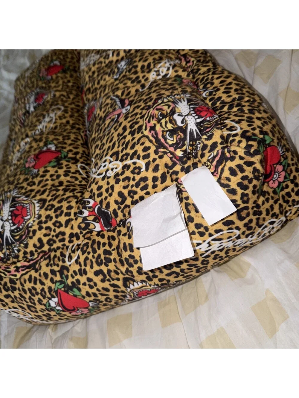 Ed Hardy Pet Cuddler Soft And Plush 28 X 22 X 7“ NWT ￼